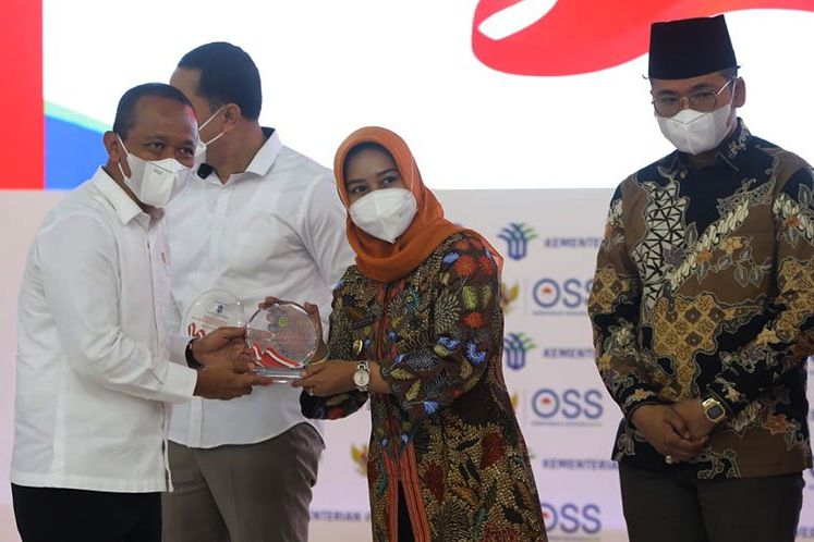 Sukses Dorong Pelaku UMKM ber-NIB, Ning Ita Raih Apresiasi dari Menteri Investasi