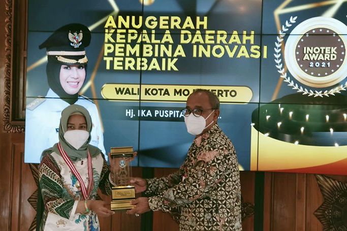 Wali Kota Raih Anugerah Kepala Daerah Pembina Inovasi Terbaik Jawa Timur