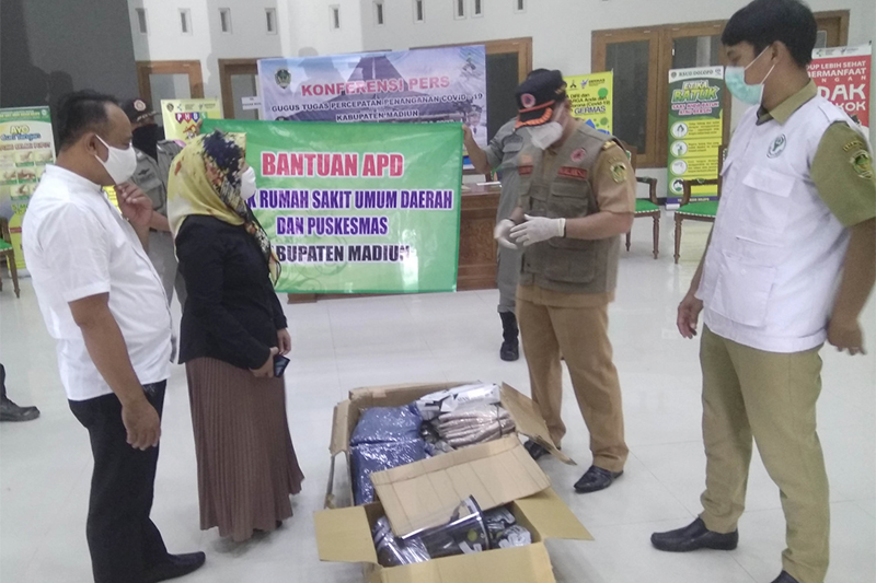 Pandemi COVID-19, Warga Kabupaten Madiun Sumbang Ratusan APD