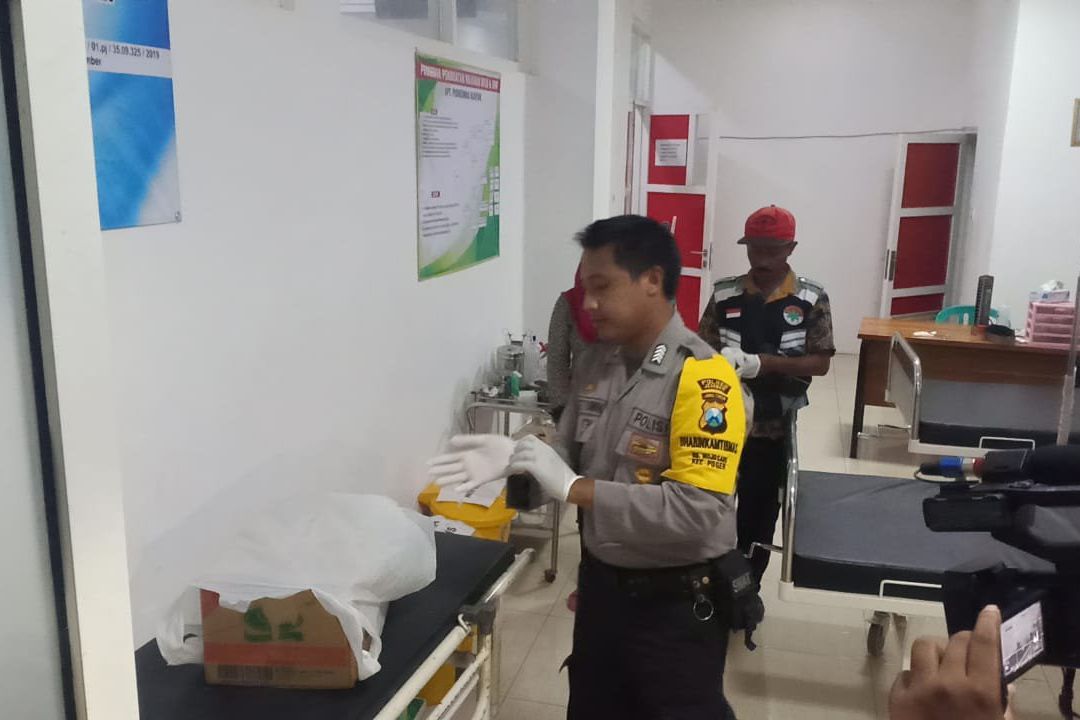 Bayi Dibuang ke Sungai Dikerubungi Kepiting Sungai