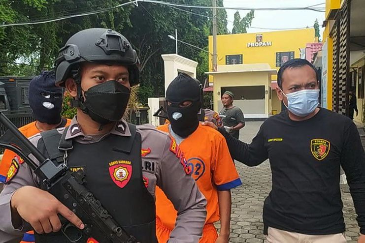 Dua Pelaku Komplotan Begal Truk di Jalur Pantura Probolinggo Ditangkap