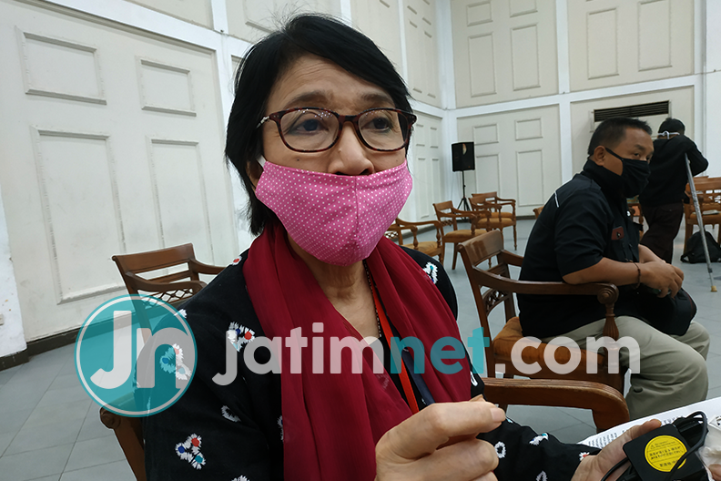 BKKKS Jatim Salurkan Tali Asih Sebanyak 2020 Paket Sembako