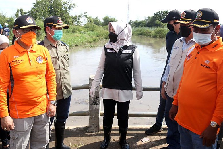 Curah Hujan Tinggi, Pemkab Mojokerto Gelar Pembersihan Sungai di Kawasan Langganan Banjir