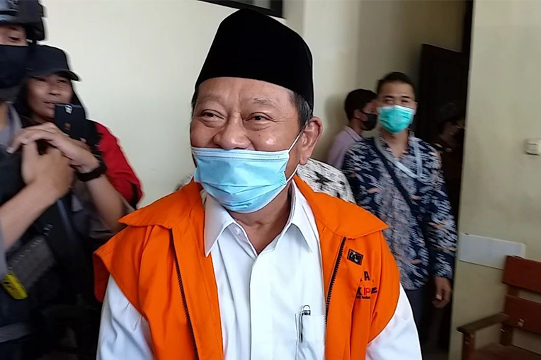 Sidang Perdana Bupati Sidoarjo Non Aktif Didakwa Terima Uang Rp 550 Juta dan Dijerat Pasal Berlapis