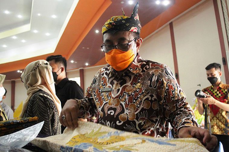 Pemkab Situbondo Janjikan Bantuan Keuangan Khusus Bagi 10 Desa Cakupan Vaksin 100 Persen