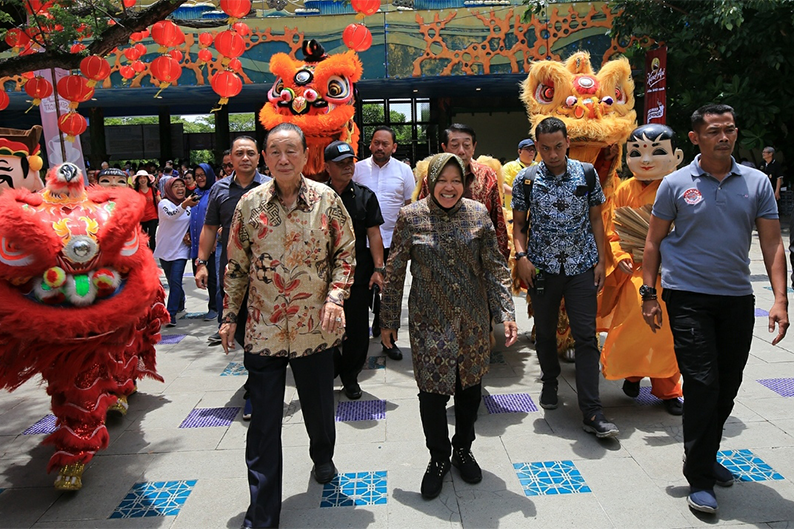Hadir di Acara Cap Go Meh, Ini Pesan Risma