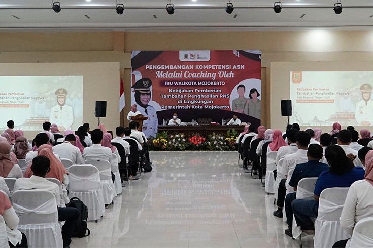 300 Pejabat di Kota Mojokerto Dapat "<em>Coaching</em>" Terkait TPP, Ini Target Ning Ita