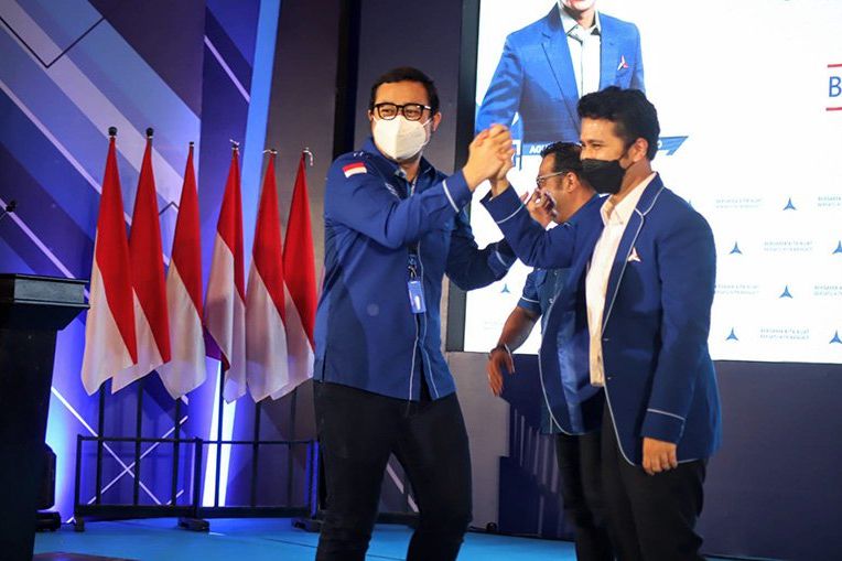 AHY Minta Emil dan Bayu Jabat Tangan