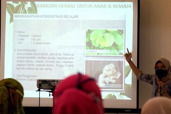 Pemanfaatan Toga dan Akupresur Mampu Atasi Gangguan Kesehatan Ringan Secara Mandiri