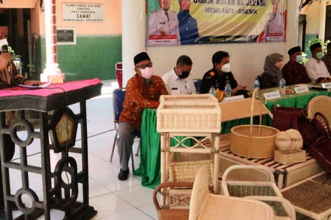 Ekspor Kerajinan Rotan Asal Gresik Ikuti Japan DIY Home Center Show 2021