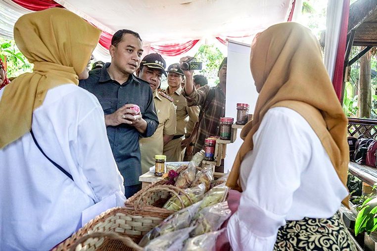 Terus Berinovasi Entas Kemiskinan, Pemkot Surabaya Gunakan Data MBR