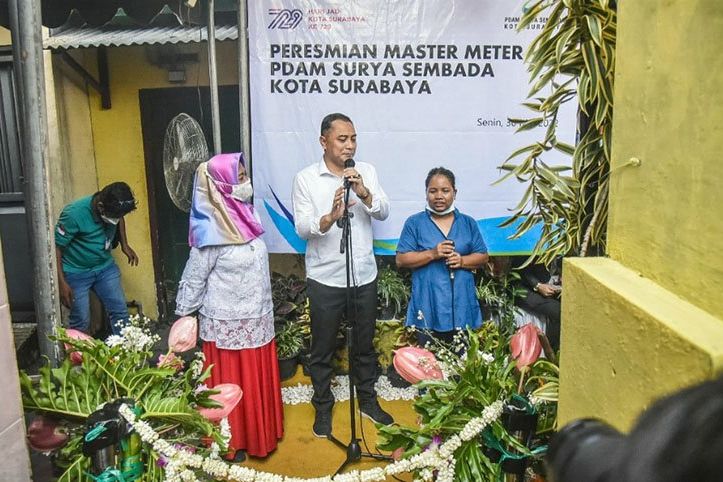 Pemasangan Master Meter di 7 Lokasi di Surabaya Jadi Bukti 2023 Semua Terlayani Air
