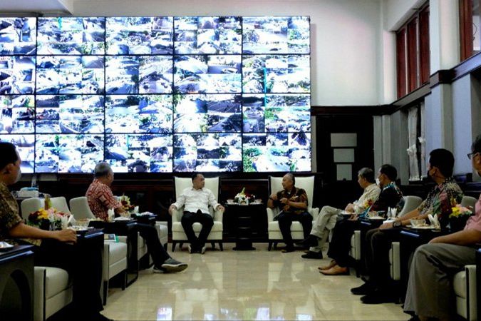 Pembangunan Infrastruktur Layanan Publik di Surabaya Akan Disinergikan dengan Kementerian PUPR