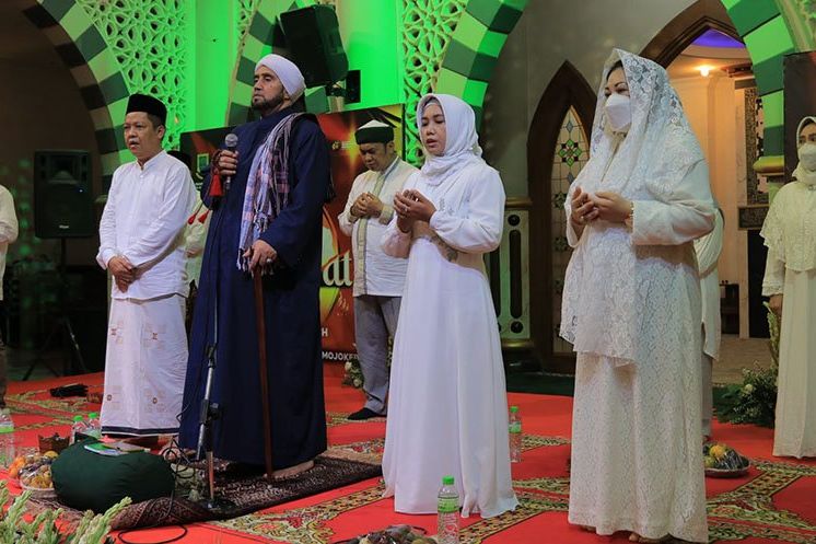 Wujudkan Kota Mojokerto Nilai Saing Tinggi, 3 Tahun Kepimpinan Walkot Ning Gelar Salawat Akbar 