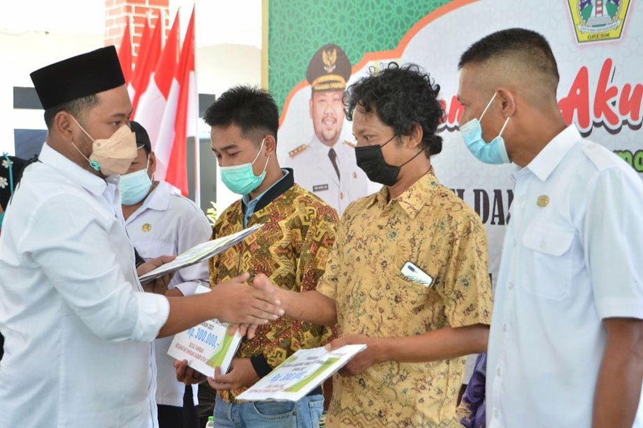 Bupati Gresik Gagas Bangun Jalan Poros Tengah di Kepulauan Bawean