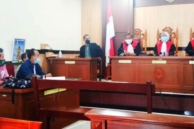 Status Jadi Tergugat, Kades di Gresik Malah Dilantik