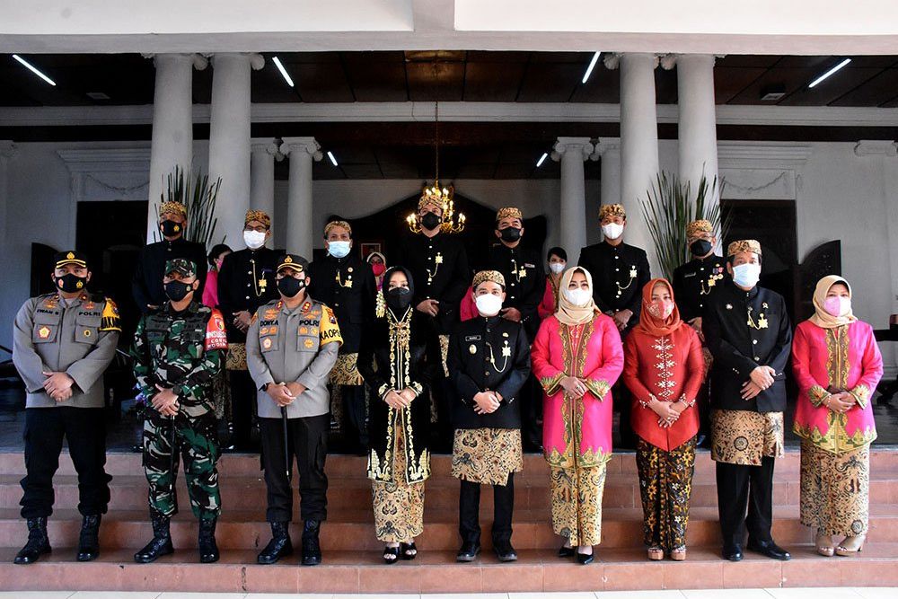 Peringatan Hari Jadi Kabupaten Mojokerto ke-728, Bupati Ajak <u>Bangkit Pulihkan Ekonomi Dampak Covid</u>