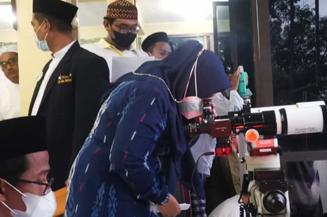 Hilal Tidak Terlihat di Bukit Condrodipo Gresik