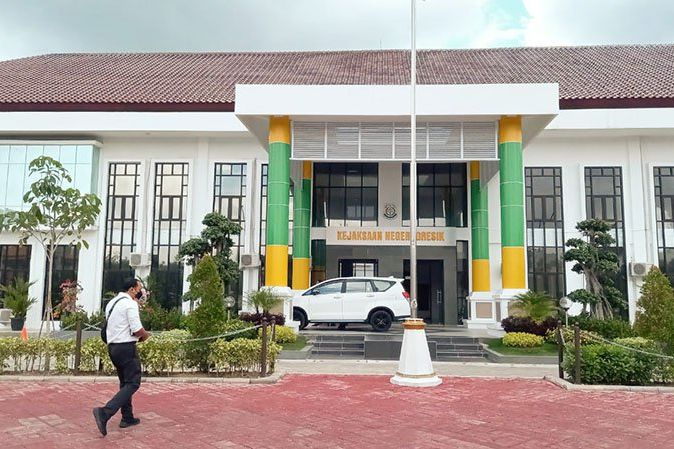 Bupati Gresik Serahkan Hibah Bangunan Kantor Kejaksaan Negeri Gresik