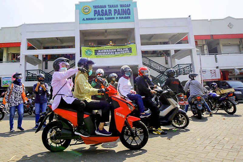 Cegah Sebaran Covid-19, Risma Gencar Operasi Pakai Masker