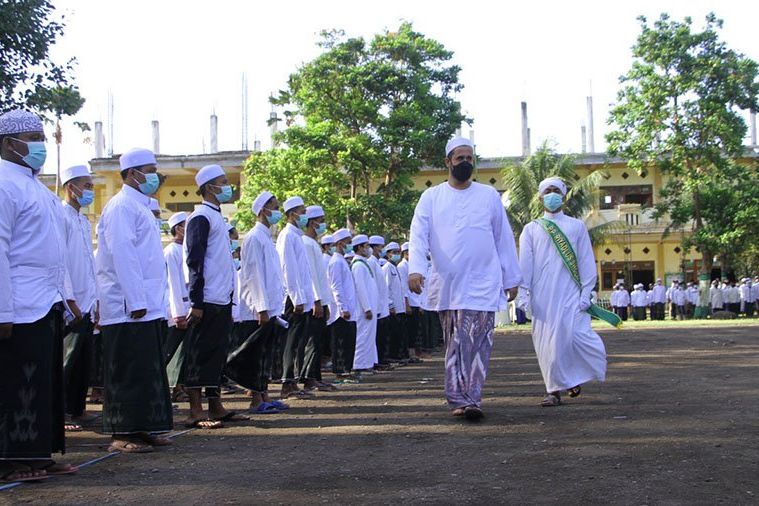 Peringati HSN, Forkopimda Kota Probolinggo Upacara di Pondok Pesantren
