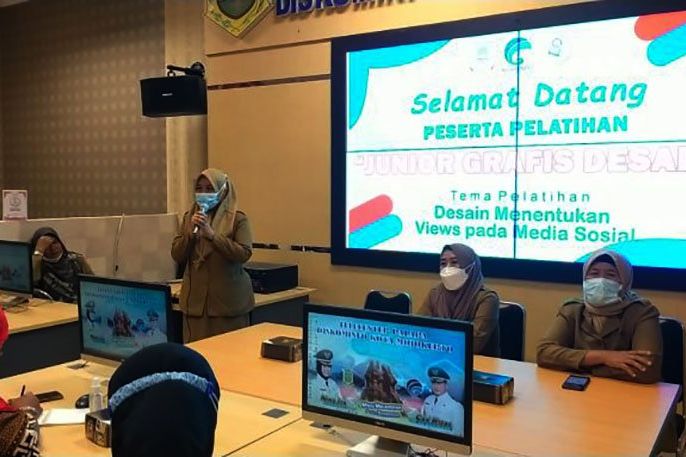 Era Digitalisasi, Telecenter “Palapa” Gelar Pelatihan Desain Grafis Gratis