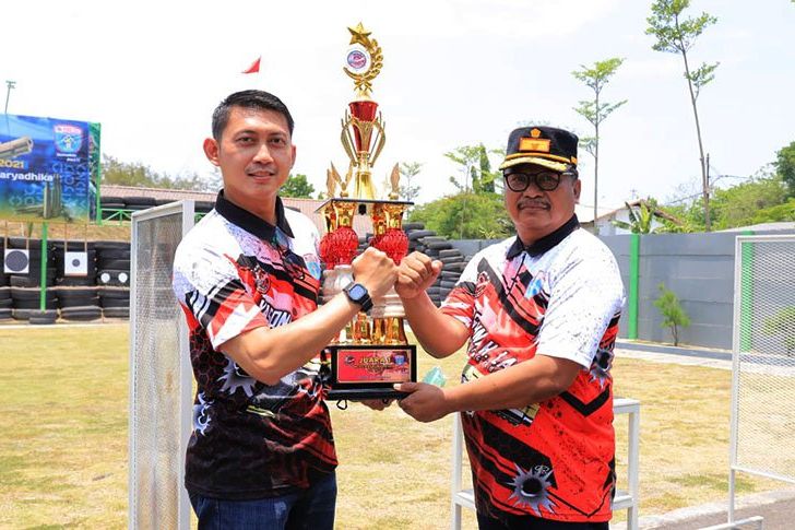 Kalapas Hingga Kakanim Adu Titis Tembak Pistol Eksekutif