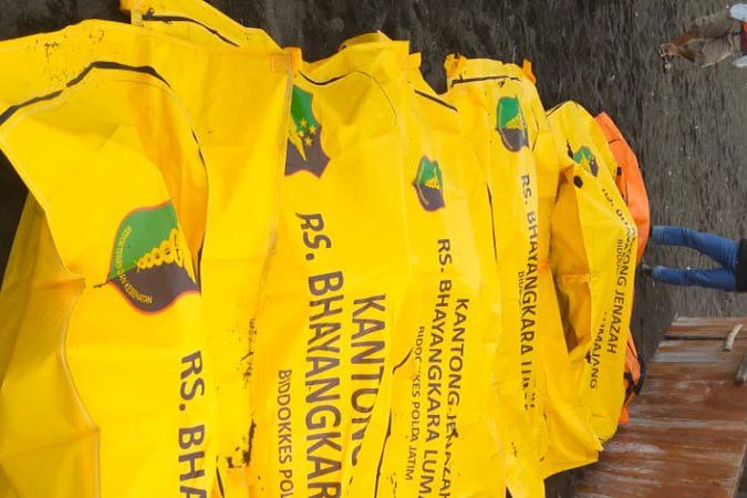 Diduga Hendak Melaukan Ritual di Pantai Payangan, 24 Orang Terhempas Ombak Laut