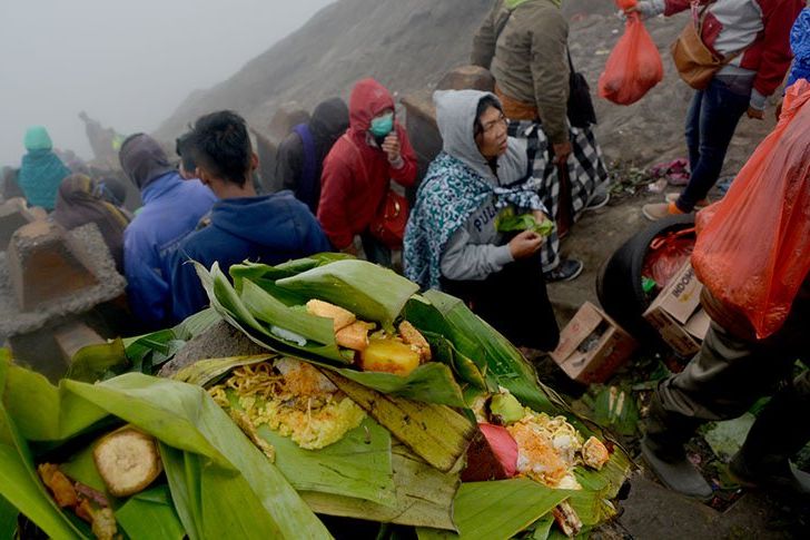 Digelar Tiga Hari, Yadnya Kasada di Bromo Tertutup Untuk Umum