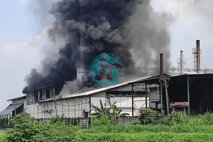 Pabrik Tepung Terigu Milik PT Agrofood Makmur Mandiri Terbakar