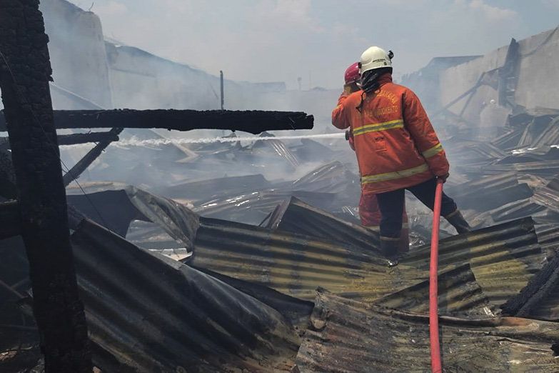 Pabrik Mebel CV Alseason Furniture di Mojokerto Terbakar