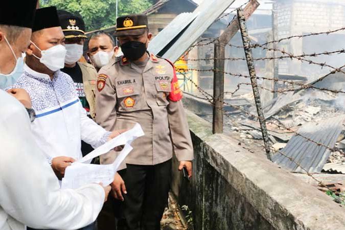 Pasar Sidayu Terbakar, Bupati Gresik Janji Beri Solusi