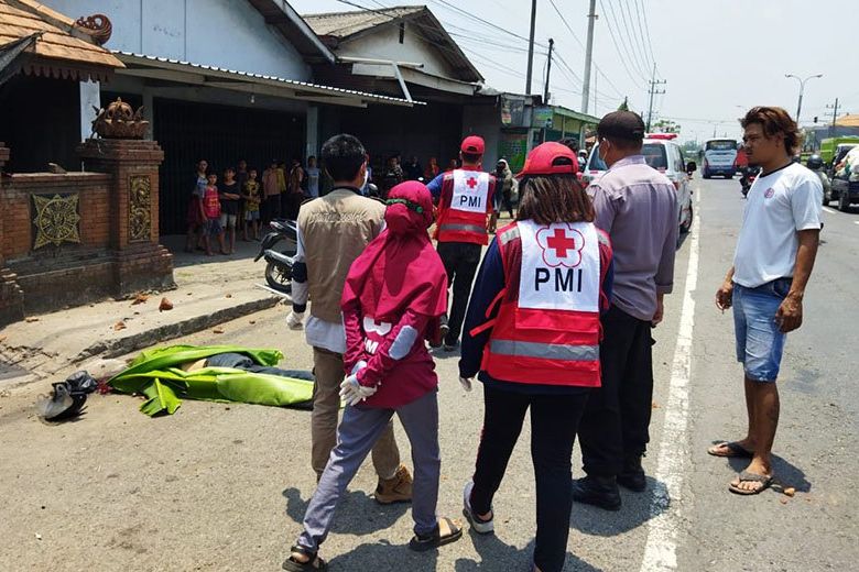 Diduga Tidak Bisa Lajukan Motor, Warga Sidoarjo Tewas Tabrak Pagar di Mojokerto