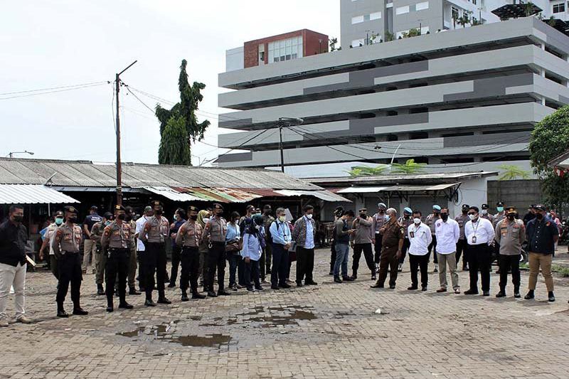 Satgas BLBI Sita Aset Kaharudin Ongko Senilai rp 630 Miliar di Wonokromo Surabaya