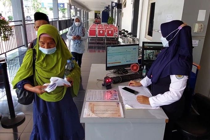 PPKM Diperlonggar, Anak-anak Kembali Bisa Naik Kereta Api 