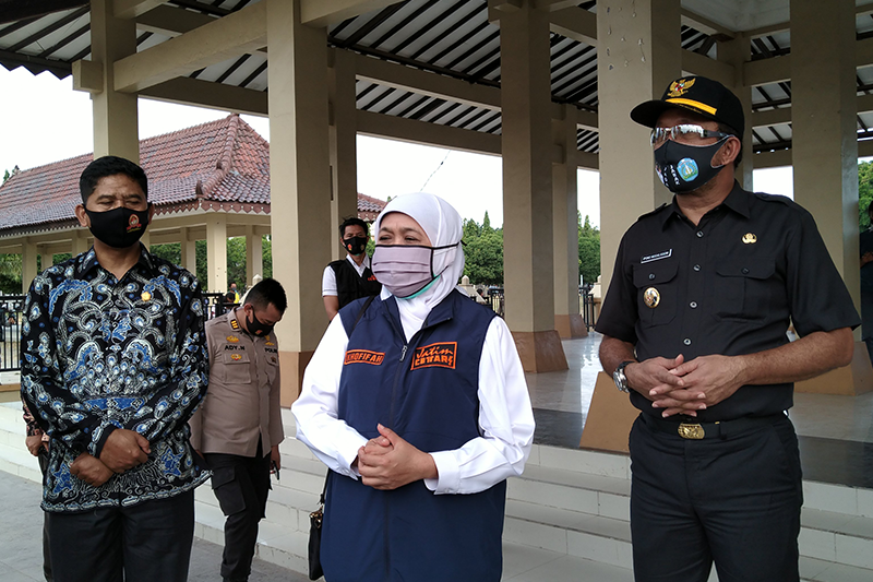 Banyak Calon Santri Terpapar Covid-19, Khofifah Kunjung Pondok Gontor