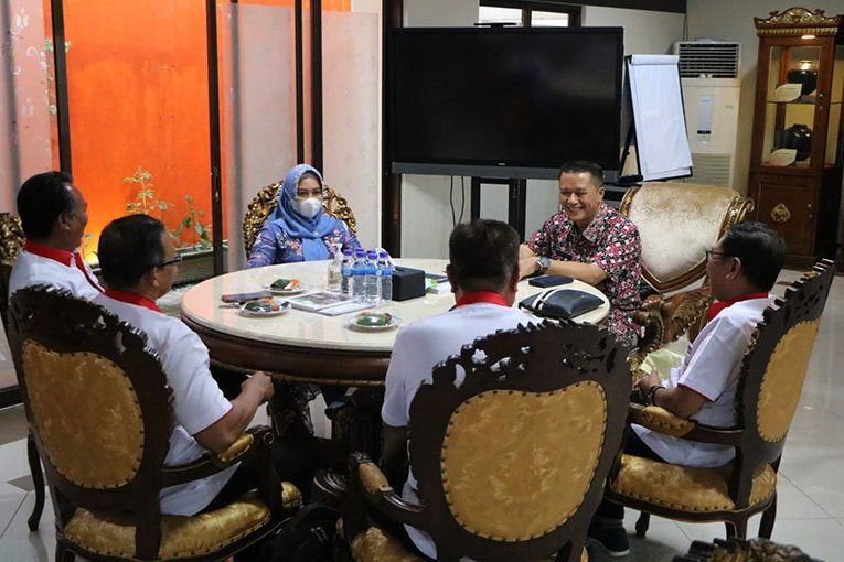 Siap Tanding di Porprov ke-7 Jatim, KONI Kota Mojokerto "Minta Restu" Ning Ita