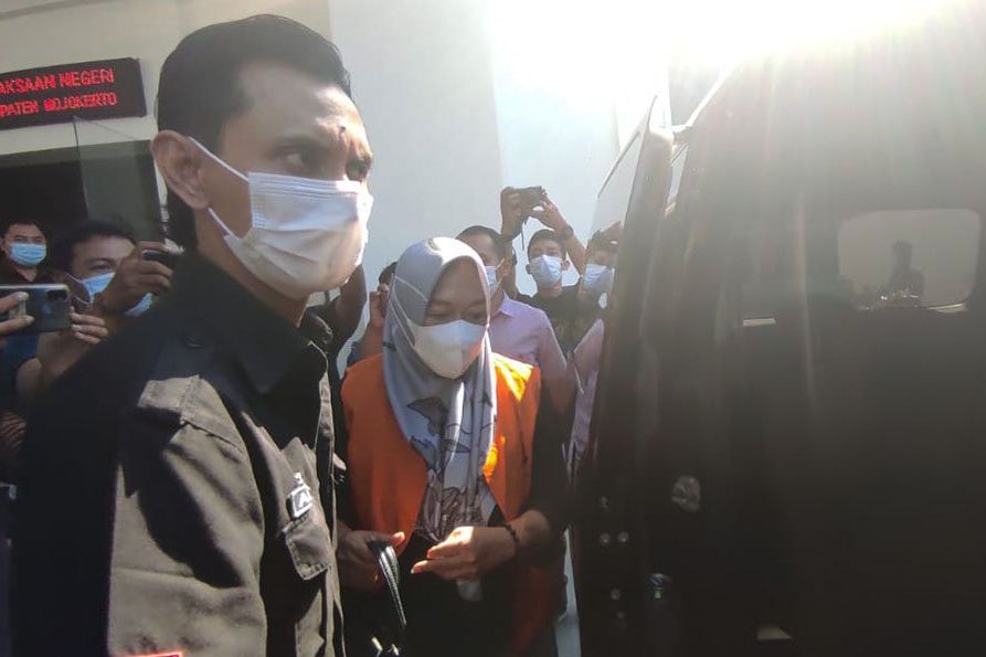 Diduga Korupsi Proyek Irigasi Tanah Dangkal, Mantan Kepala Disperta Mojokerto Ditahan