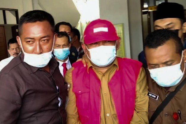 Korupsi Anggaran Kecamatan, Camat Suropadi Dijebloskan Penjara