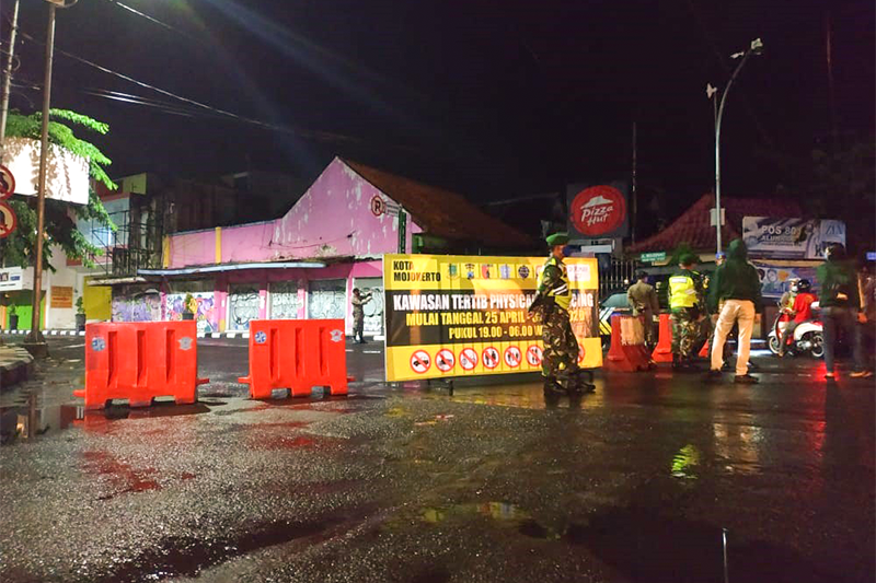 Hadapai New Normal dan Tekan Sebaran Covid-19, Pemkab Mojokerto Perpanjang Jam Malam