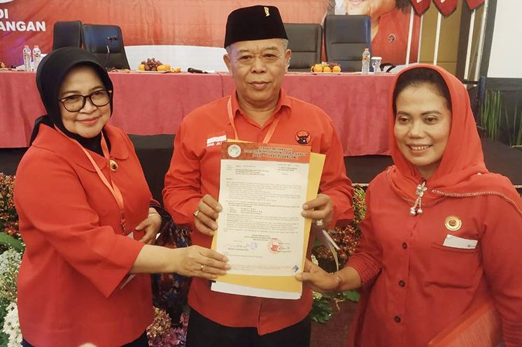 Kusnadi Masuk Tiga Besar Pimpinan Partai Terpopuler