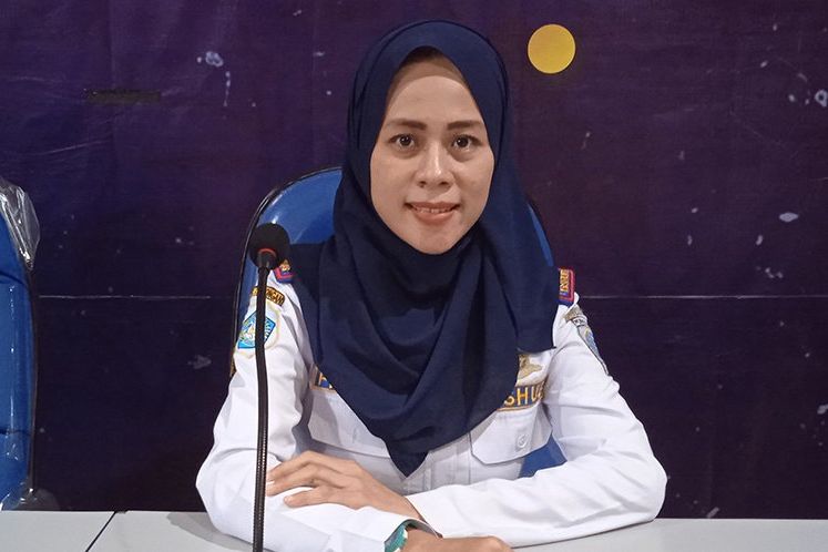 Unik Petugas Trafik Voice Dishub Lamongan Ingatkan Pengendara Pakai Pantun Lucu