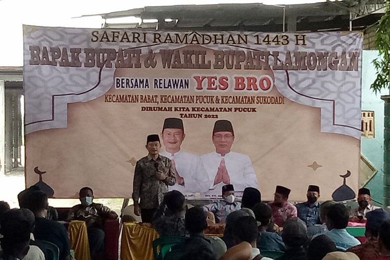 Safari Ramadan di Desa Weru, Bupati Lamongan Ajak Masyarakat Bangkit dari Pandemi Covid-19