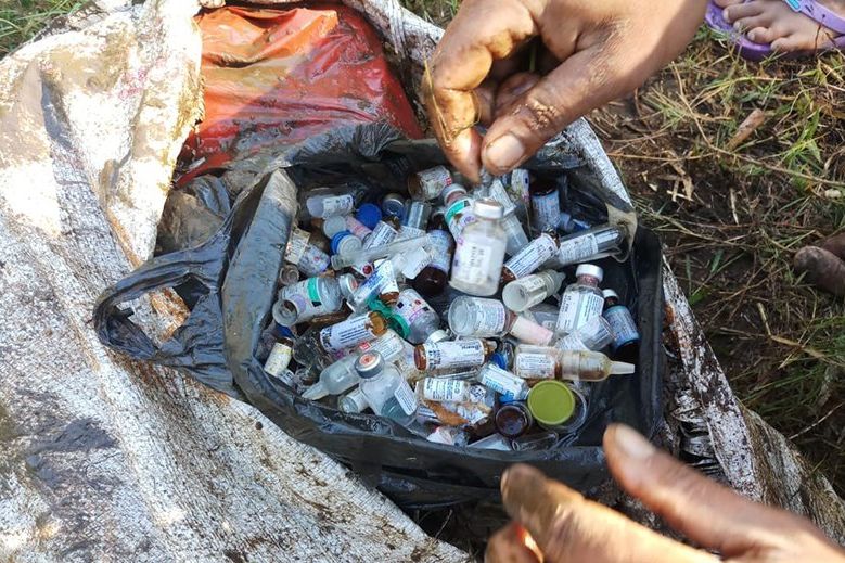 Limbah Medis Bertebaran di Sungai Probolinggo