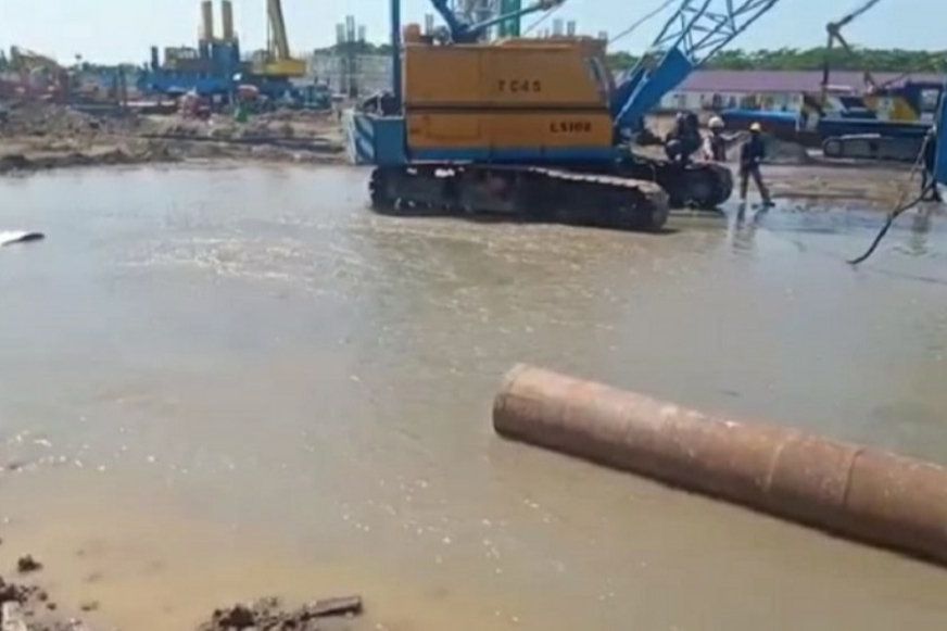 Pipa PDAM Surabaya Bocor, BPB Linmas Memastikan Air Tetap Mengalir ke Pelanggan