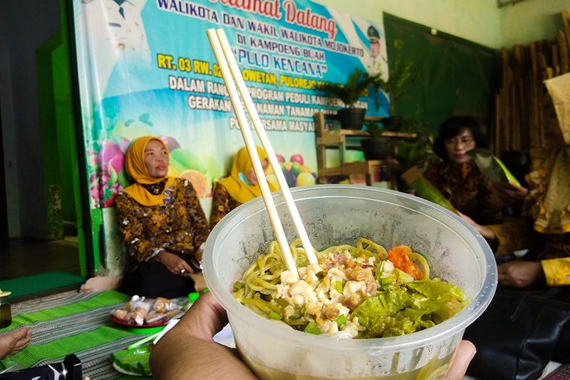Di Tengah Pandemi, Emak-Emak di Mojokerto Daun Kelor Sulap Jadi Olahan Menarik
