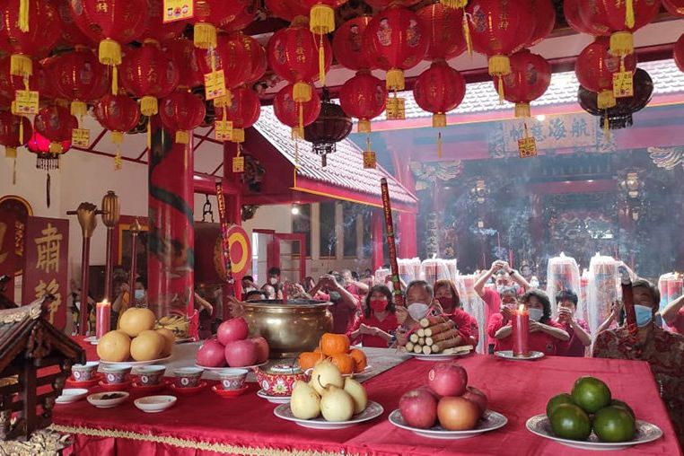 Tanpa Arak-arakan, Pawai Kebudayaan Ditiadakan, Ini Perayaan Imlek di Kelenteng Hok Sian Kiong