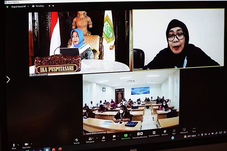 Sukses Bawa Mojokerto Raih Penghargaan IGA 2021, Ning Ita Jadi Nasum Diklat Manajemen