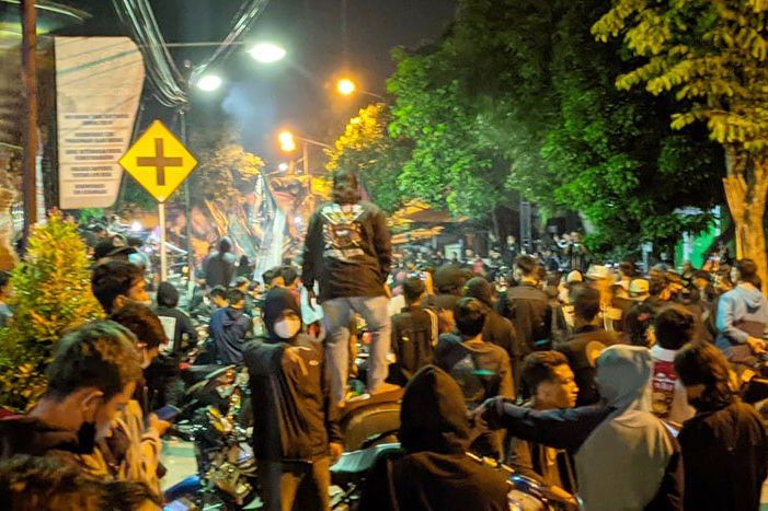 Tuntut Temukan Pelaku Pengeroyok Tiga Anggota PSHT, Ratusan Pesilat Mojokerto Datangi Polsek