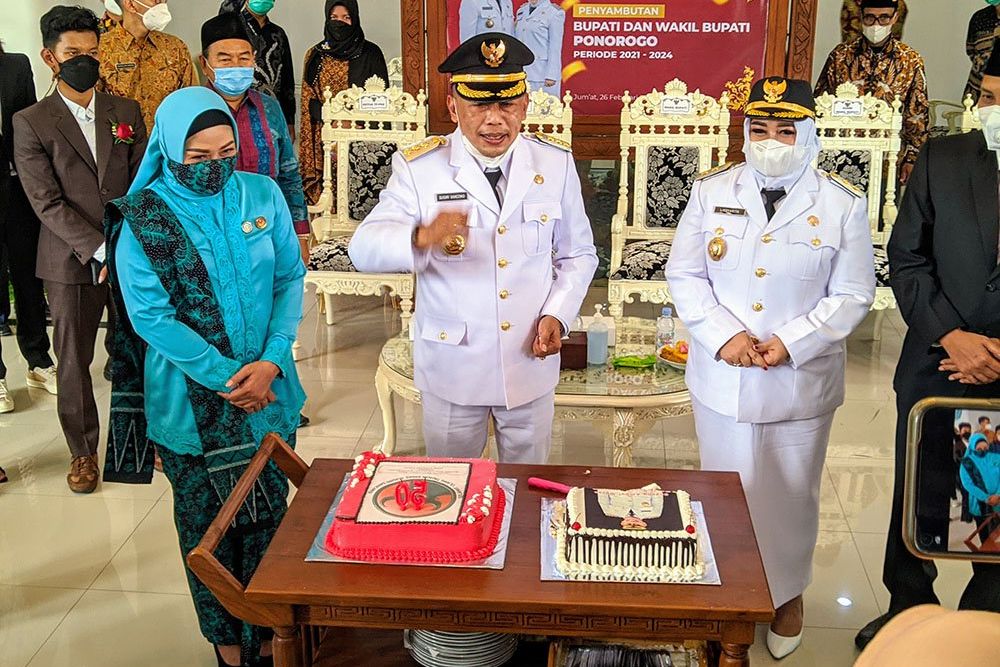 Momen Istimewa di Hari Pelantikan Bagi Bupati Ponorogo Sugiri
